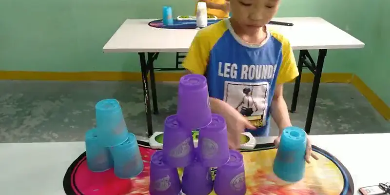 Quick-stacking cup teaching